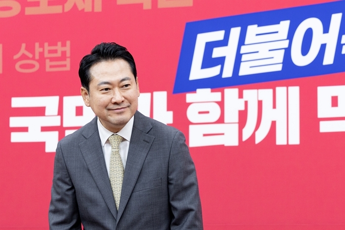 origin_미소짓는장동혁신임당대표.jpg