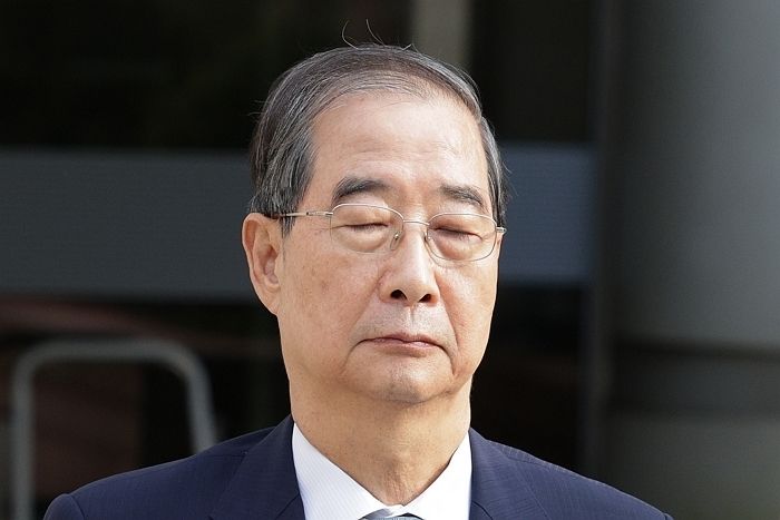 ‘구속영장 기각’ 한덕수 전 총리, 불구속 기소