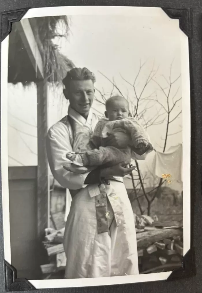 r/korea - My grandparents and dad around 1952-1953