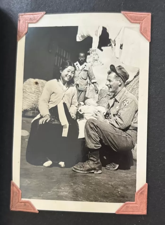 r/korea - My grandparents and dad around 1952-1953