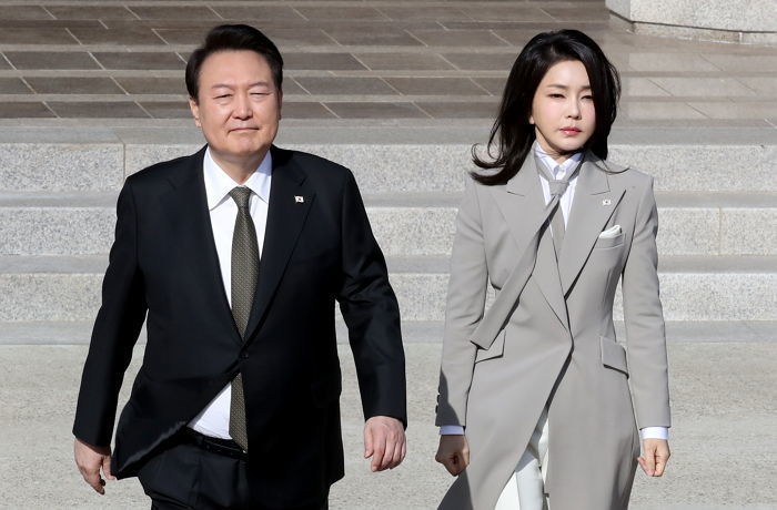 정청래 “꼴불견 윤 부부가 참회하는 길은 감옥서 조용히 여생 보내는 것”