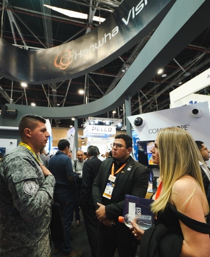 사진1_2_ESS+ 참가한 한화비전.jpg