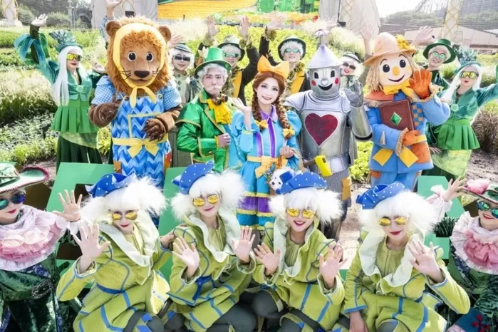 에버랜드가 판타지 소설 오즈의 마법사를 테마로 한 가을축제 에버랜드 오브 오즈(The Everland Of OZ)를 오는 5일부터 11월 16일까지 두 달여간 개최한다./사진...