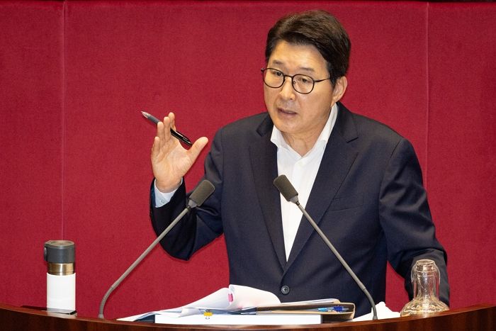 ‘尹 구치소 영상’ 본 민주당 “너무 추접스러워” 공개 꺼리자... 국힘 “차라리 공개하라”