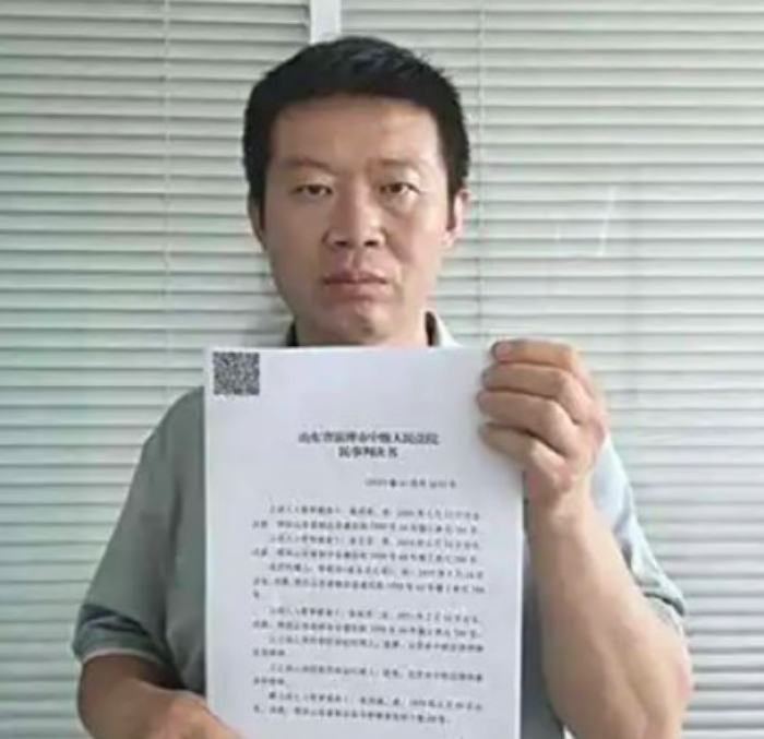 이혼 후 재산 요구한 두 아들, 20년 키웠는데 ‘친자’ 아니었다... “양육비 환불해 줘”