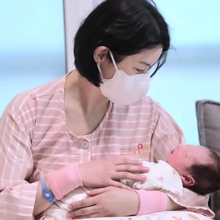 ‘슬의생2’ 배우 안시하, 결혼식 전 엄마됐다... “22시간 진통 후 자연분만”