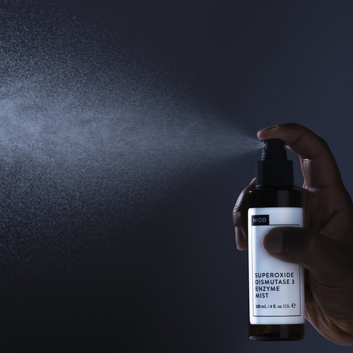 사진(2) [니오드] 수퍼옥사이드 디스뮤타아제 3 엔자임 미스트 120ml - 연출컷.jpg