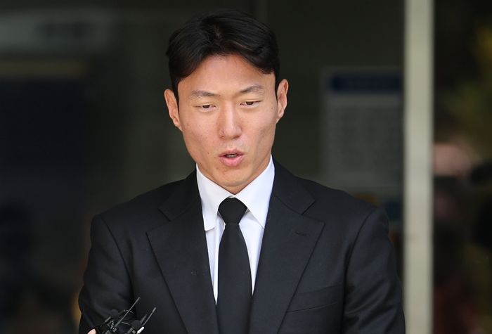 ‘불법촬영’ 황의조, 항소심도 집유... “앞으로 오직 축구에 전념할 것”