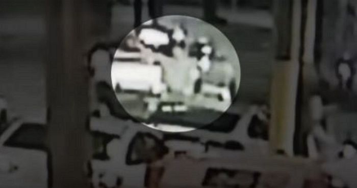 이태원서 옷 벗고 난동 부린 ‘만취남’... 경찰차 부수려다 체포