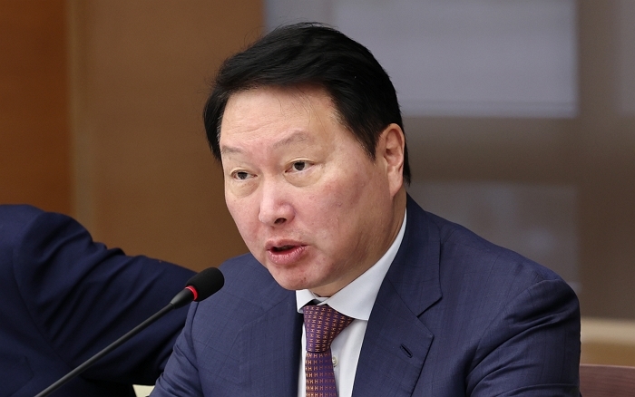 재계 맏형 최태원, 어렵게 입 열었다... “343개 계단식 규제, 기업 성장 가로막아”