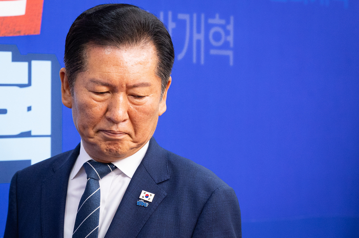origin_민주당최고위참석하는정청래대표.jpg