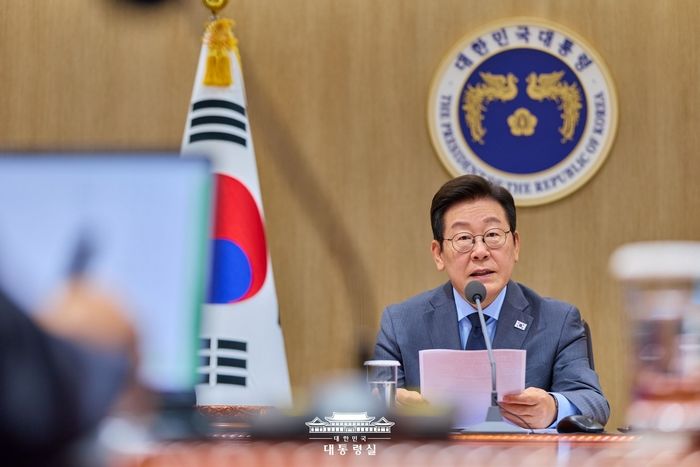 이재명 대통령 “노동부 장관 명함에 ‘떨어지면 죽습니다’ 문구 넣겠다”