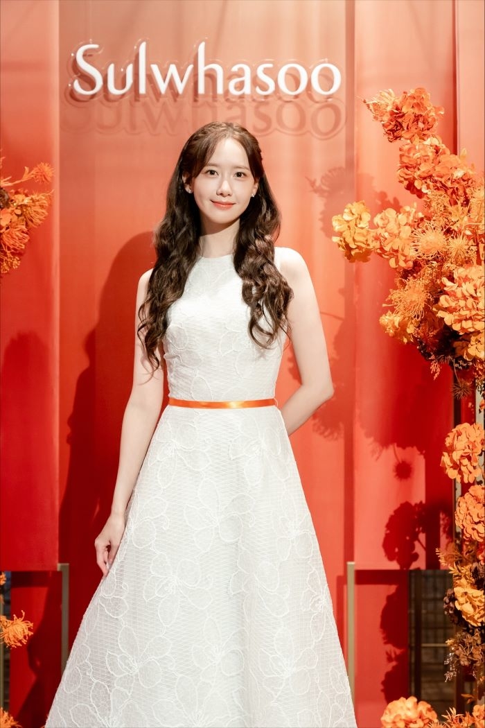 [보도사진] 설화수 '시크릿 하우스' 팝업 오프닝 행사에 참여한 설화수 글로벌 앰버서더 임윤아_250912.jpg
