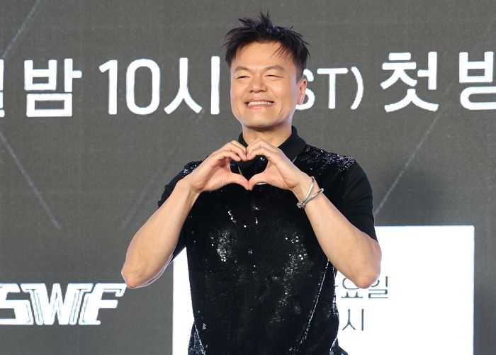 ‘장관급 자리’에 박진영 내정한 李대통령... 취임 100일 기자회견서 한 ‘공식 평가’는
