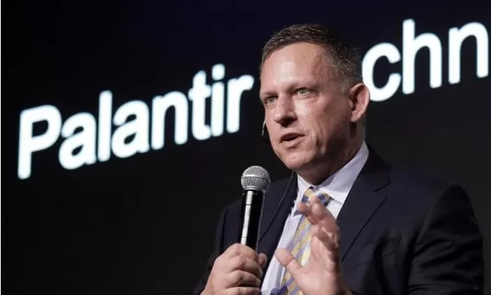 AI·국방 수요 급증…팔란티어, 분기 매출 첫 10억 달러 돌파 | 한국일보