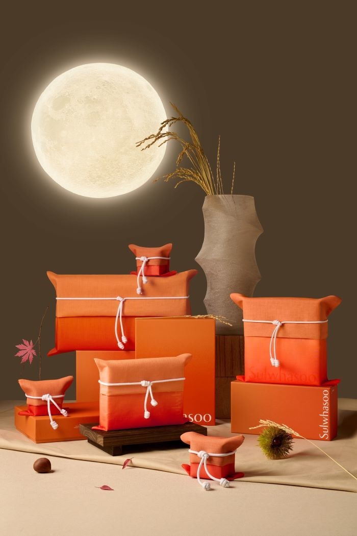 [보도사진] 설화수 2025 추석 선물 제안_지함보 포장 연출 이미지_250915.jpg