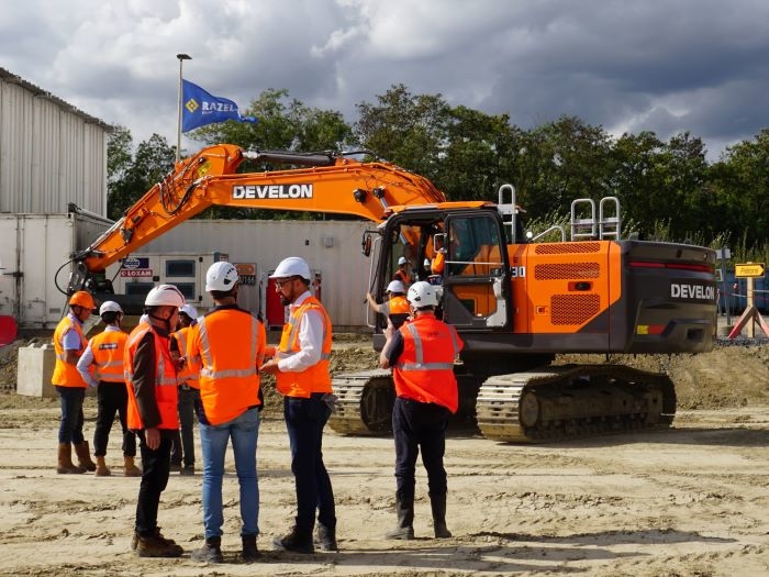 “굴착기도 긴급제동”... HD현대인프라코어, 프랑스서 안전 혁신 기술 공개