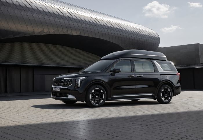 기아, ‘The 2026 카니발 하이리무진’ 출시... 고급감 한층 업그레이드됐다