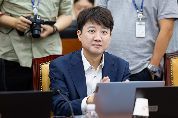 origin_과방위참석한이준석대표.jpg