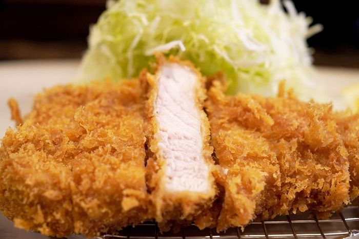 “자취생이 즐겨먹는 ‘냉동 돈가스’... 맛 평과 결과 나왔다” 영양·맛까지 잡은 1위는?