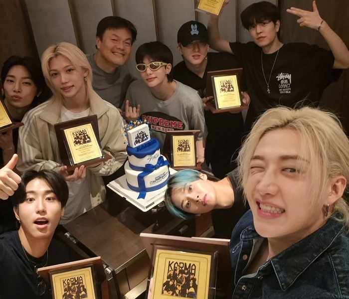 박진영, 빌보드 7연속 1위 스트레이 키즈에 ‘금 160돈’ 통 큰 선물