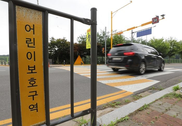 초등생 여아에 “예쁘다” 말 건 70대 남성... 경찰 ‘무혐의’ 내사 종결