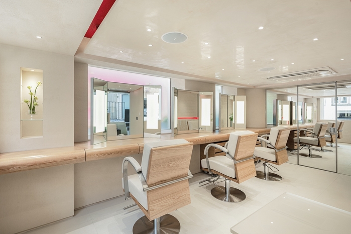 [에스쁘아_사진자료] 에스쁘아, ‘에스쁘아 연남’ 리뉴얼 오픈_프로 메이크업 컨설팅 룸.jpg