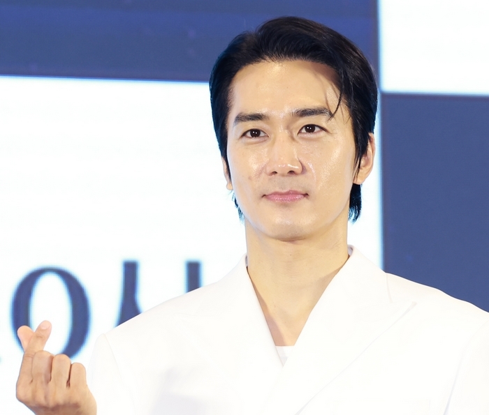 origin_송승헌멜로장착하트.jpg