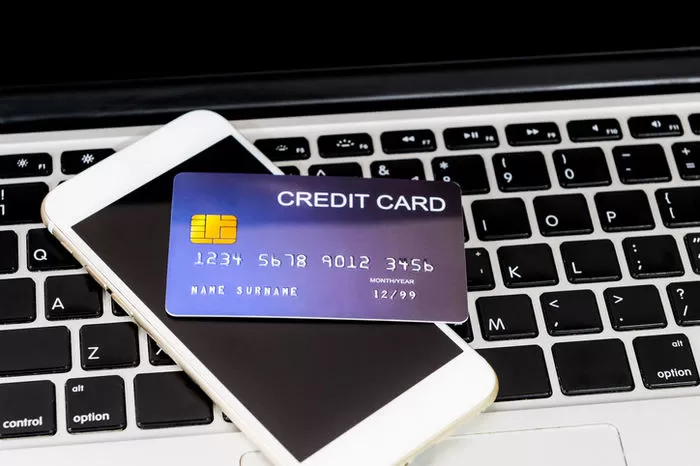 KB 국민카드 고객 '2천명' 카드번호, 해커들에게 탈탈 털렸다