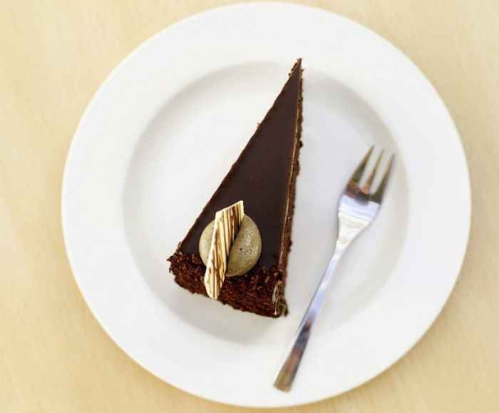 고백 실패하자 선물보냈던 ‘6000원 케이크’ 기프티콘 취소한 5세 연상남