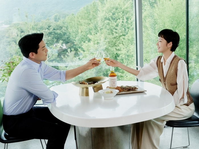 발베니 메이커스 캠페인, 김고은∙안성재와 함께한 ‘온지음’ 편 공개... 10월 한 달간 프로모션 진행