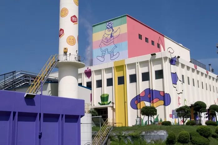 2. 간장 공장을 작품처럼, 샘표 아트 팩토리 프로젝트 (2).jpg