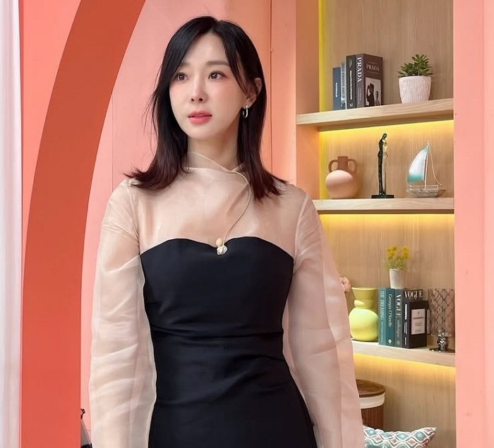 돌싱글즈 재밌게 보고 계시나요저는 본방사수는 꿈도 못꾸는 상황이었는데오늘은 일찍 아이들이 잠들어준 바람에 ㅋㅋㅋㅋ시즌 처음으로 실시간 사수 중입니다 ㅋㅋ예아!!!!!!살짝 .jpg