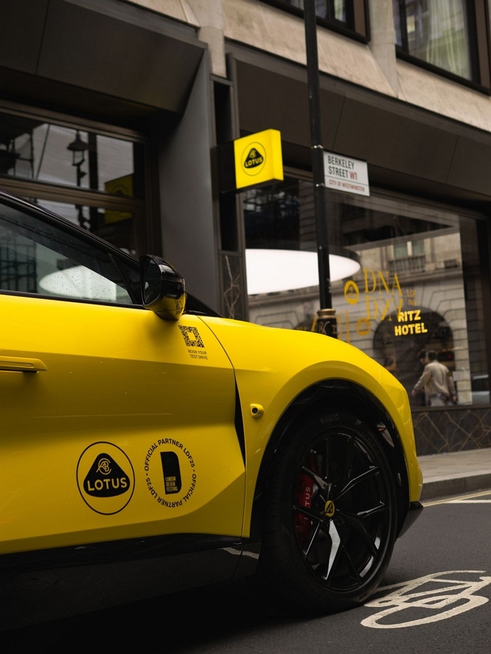 로터스 런던 디자인 페스티벌 D.N.A. x DNA (3).jpg