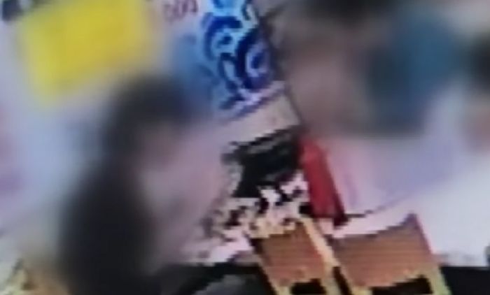 매운탕 속 무 베어 물고 “재탕했냐” 환불 요구한 손님