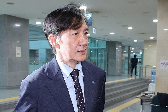 origin_조국성희롱·성폭력예방교육참석 (1).jpg
