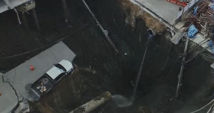 방콕 도심 한복판서 ‘50m 싱크홀’ 뚫려... 대형 대학병원까지 삼킬뻔