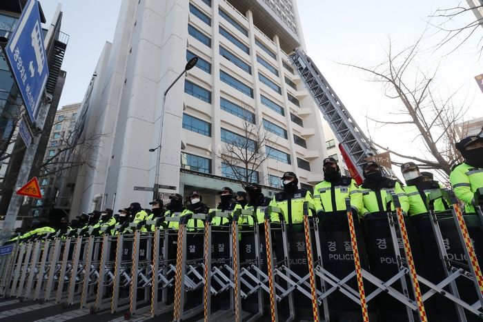 “북한 지령 받고 간첩 활동”... 전 민주노총 간부, 징역 9년 6개월 확정