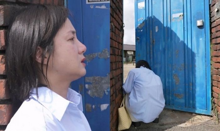 “너무 늦게 왔어”... 박나래, 돌아가신 조부모님 집 대문 앞에서 오열한 이유