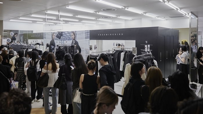 제니·아이브 최애 브랜드 ‘트리밍버드’, 일본 첫 진출 대성공... 오픈런까지