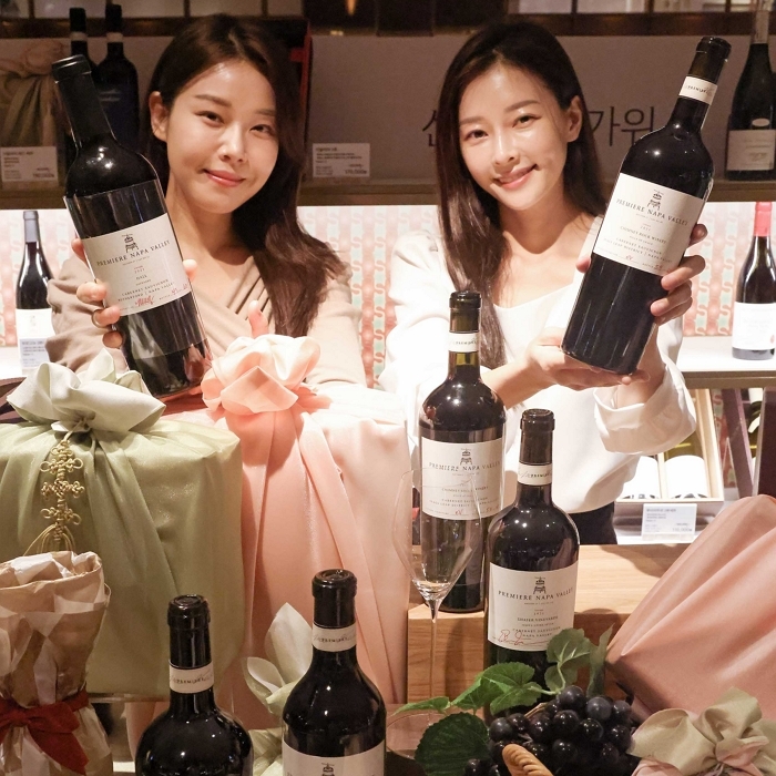 신세계백화점 강남점 하우스오브신세계 1층 와인셀라 나파밸리 와인_세로1.jpg