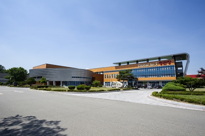 정관장, 공장 견학 프로그램 인기... 방문객 7만명 돌파, 해외 방문객 22%로 증가