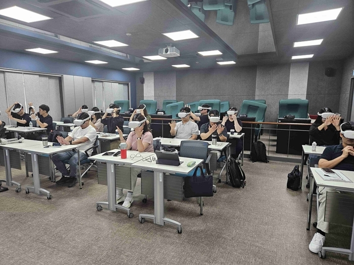 [사진자료2] 네슬레코리아, 건강한 기업문화 조성을 위한 임직원 대상 안전·건강 프로그램 진행.jpg