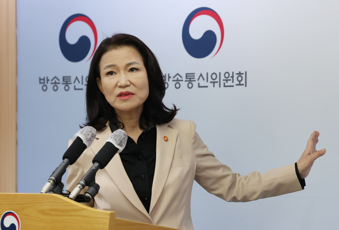 origin_면직앞둔이진숙방통위원장.jpg