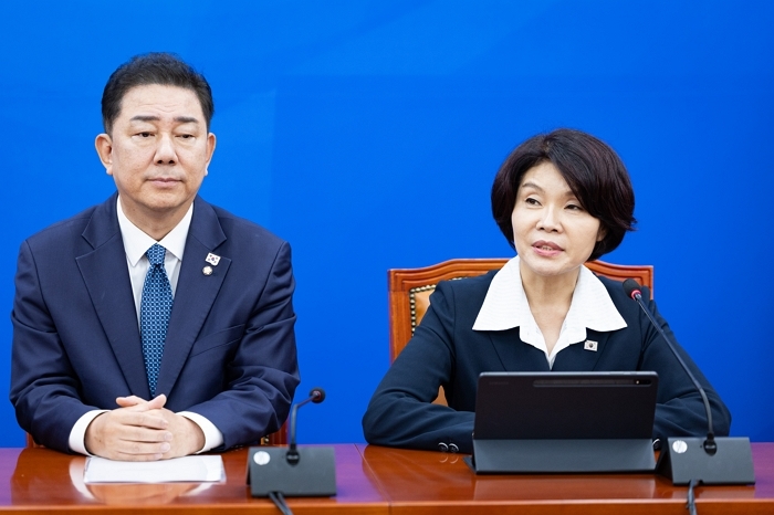 origin_발언하는한정애민주당정책위의장.jpg