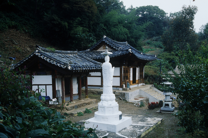 encykorea-옥천 가산사 전경.jpg