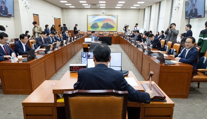 origin_국회정무위2025국정감사계획서채택.jpg