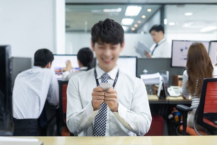 서울 직장인 평균 월급 476만원, 전국 평균보다 55만원 높아
