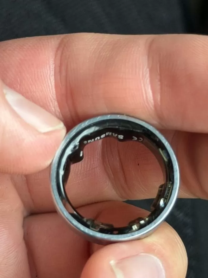 테크 유튜버 다니엘 로타르가 자신의 엑스(X.옛 트위터)에 공개한 갤럭시 링의 모습. 다니엘 로타르 엑스