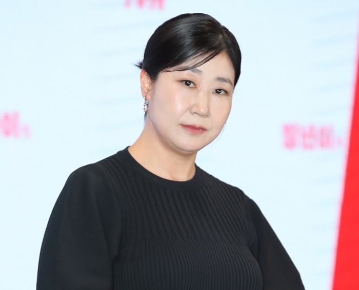 origin_라미란서늘한카리스마소유자.jpg